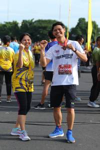 BIB: 0300
                            <button type="button" onclick="openModal(5247025)" class="btn btn-primary btn-sm float-right btn-popup" data-toggle="modal" data-target=".modal-high-quality">
                        <i class="fas fa-shopping-cart"></i> Add to Cart
                    </button>
                                            <button type="button" onclick="isThisMe(5247025, true)" class="btn btn-success btn-sm float-right btn-popup btn-isme hidden" data-toggle="tooltip" data-placement="bottom" title="นี่คือรูปของคุณใช่ไหม คลิกที่นี่เพื่อเอาเข้าอัลบั้ม">
                        <i class="fas fa-plus"></i> Add to album
                    </button>
                    <button type="button" onclick="isThisMe(5247025, false)" class="btn btn-warning btn-sm float-right btn-popup btn-isnotme hidden">
                        <i class="fas fa-ban"></i> Remove from album
                    </button>